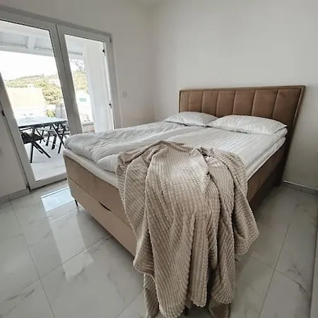 Apartmán ”elegant” Island Solta Nečujam